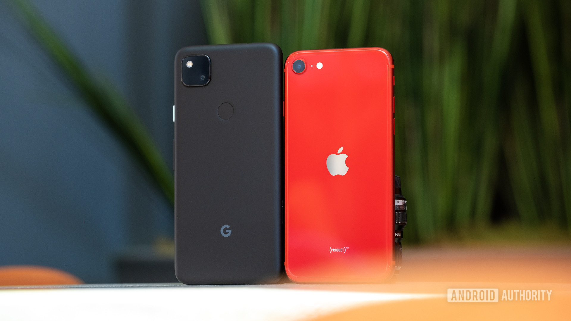 Google-Pixel-4a-vs-iPhone-SE-2020-backs-1-1 The Google Pixel 4a alongside the Apple iPhone SE