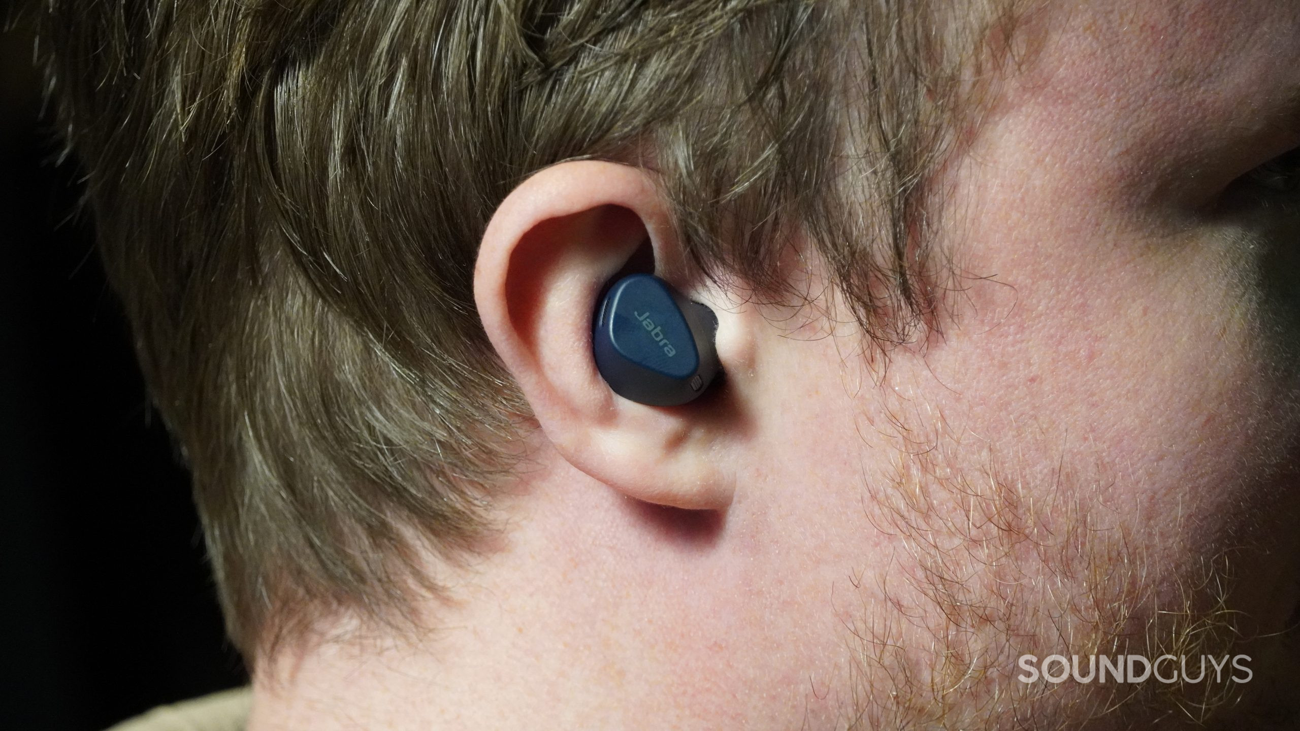 Jabra-Elite-4-Active-side-profile Jabra Elite 4 Active side profile in a persons ear.